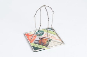 Bild von Beer Can Chicken Rack,

